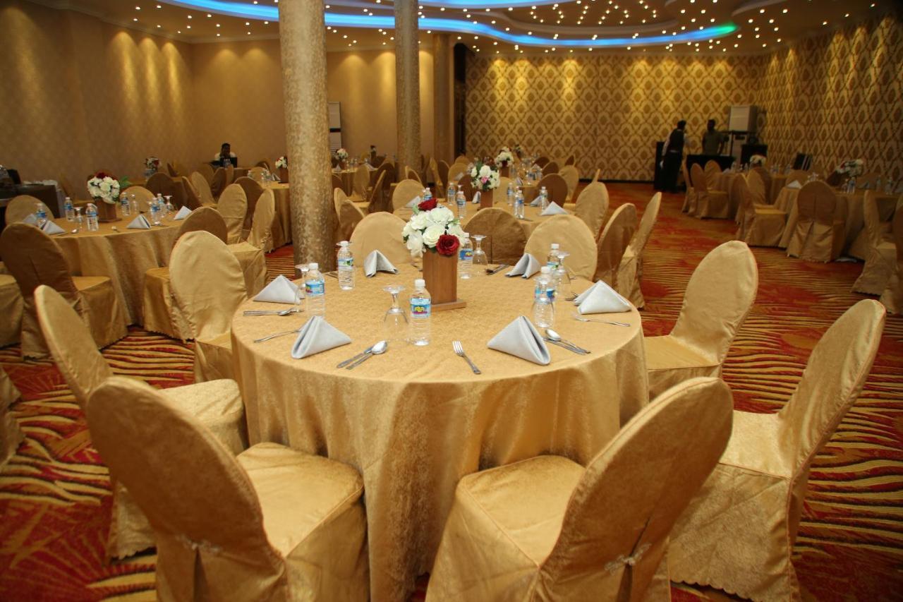 Polhena Grand Resort & Banquet Matara Extérieur photo